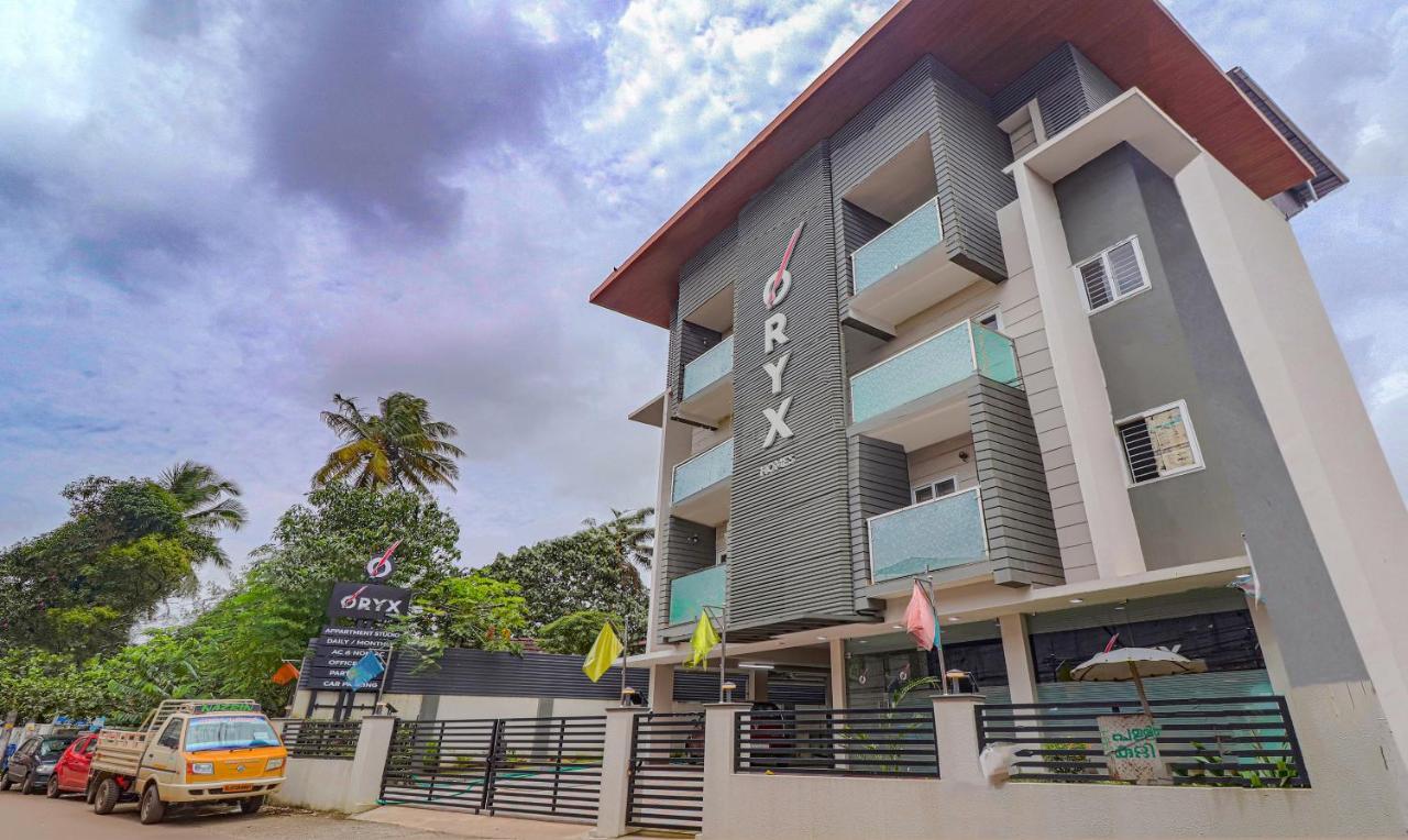 Treebo Trend Oryx Homes Kochi エクステリア 写真