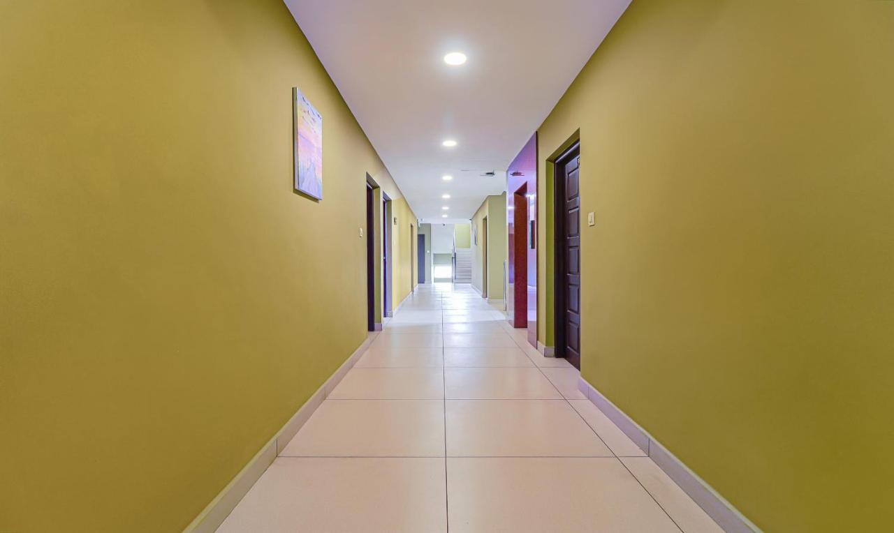 Treebo Trend Oryx Homes Kochi エクステリア 写真