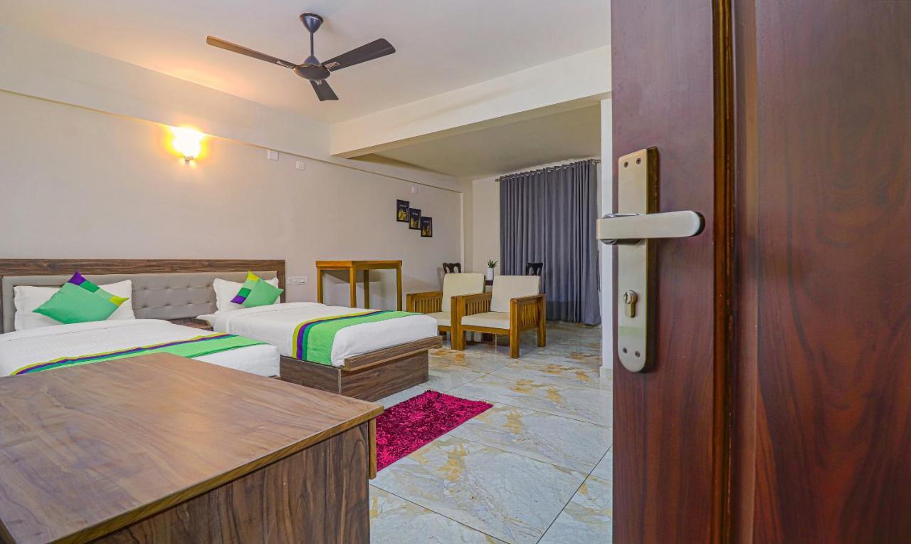 Treebo Trend Oryx Homes Kochi エクステリア 写真