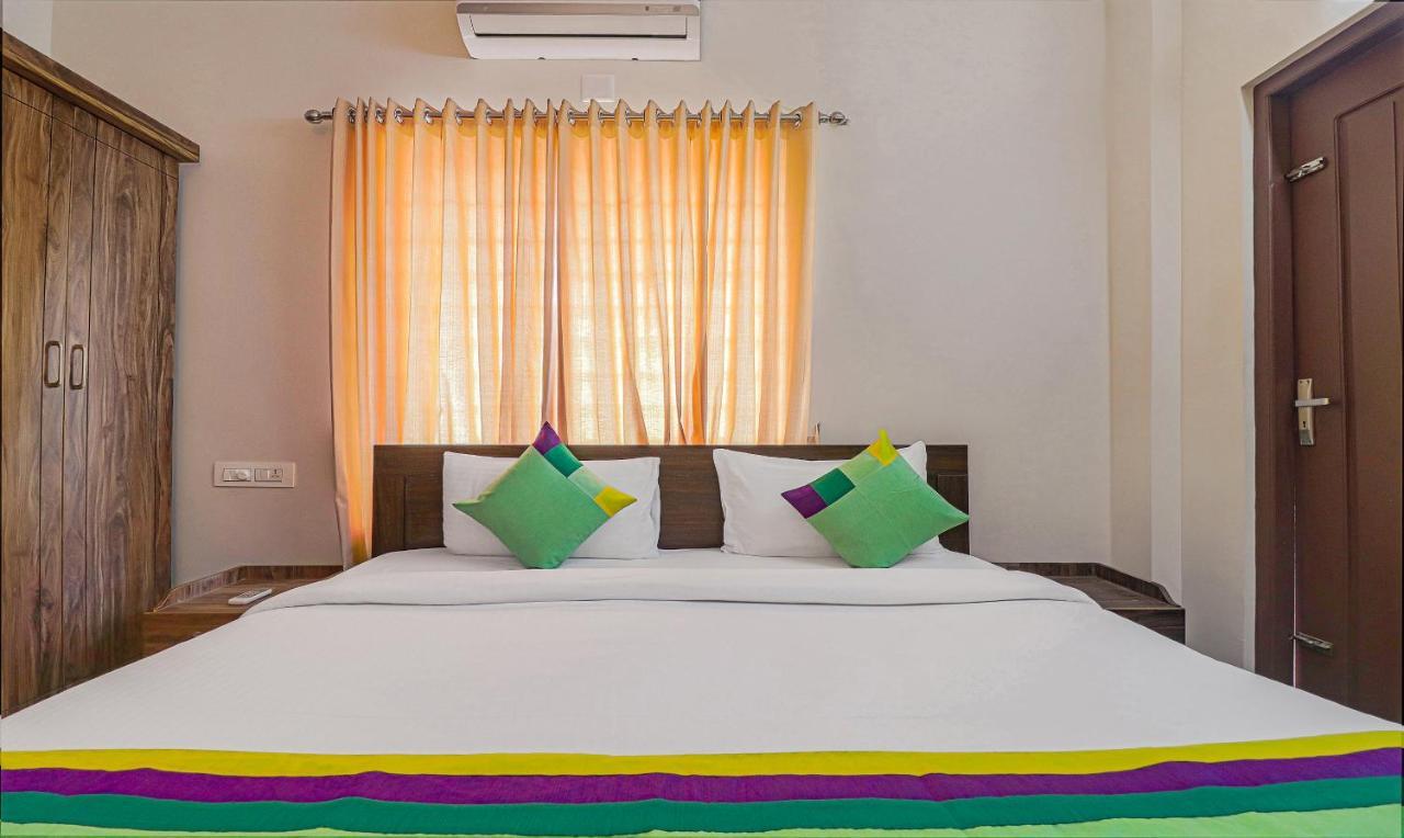 Treebo Trend Oryx Homes Kochi エクステリア 写真